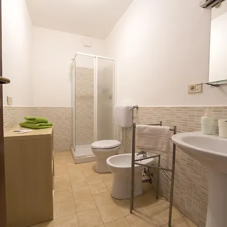 Tra L'etna E Il Mare Bed & Breakfast